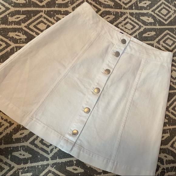 H&M Button Skirt - Picture 3 of 7